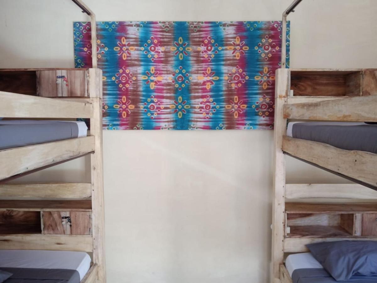 Barracuda Beach Hostel Amed Exterior foto