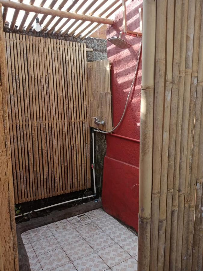 Barracuda Beach Hostel Amed Exterior foto