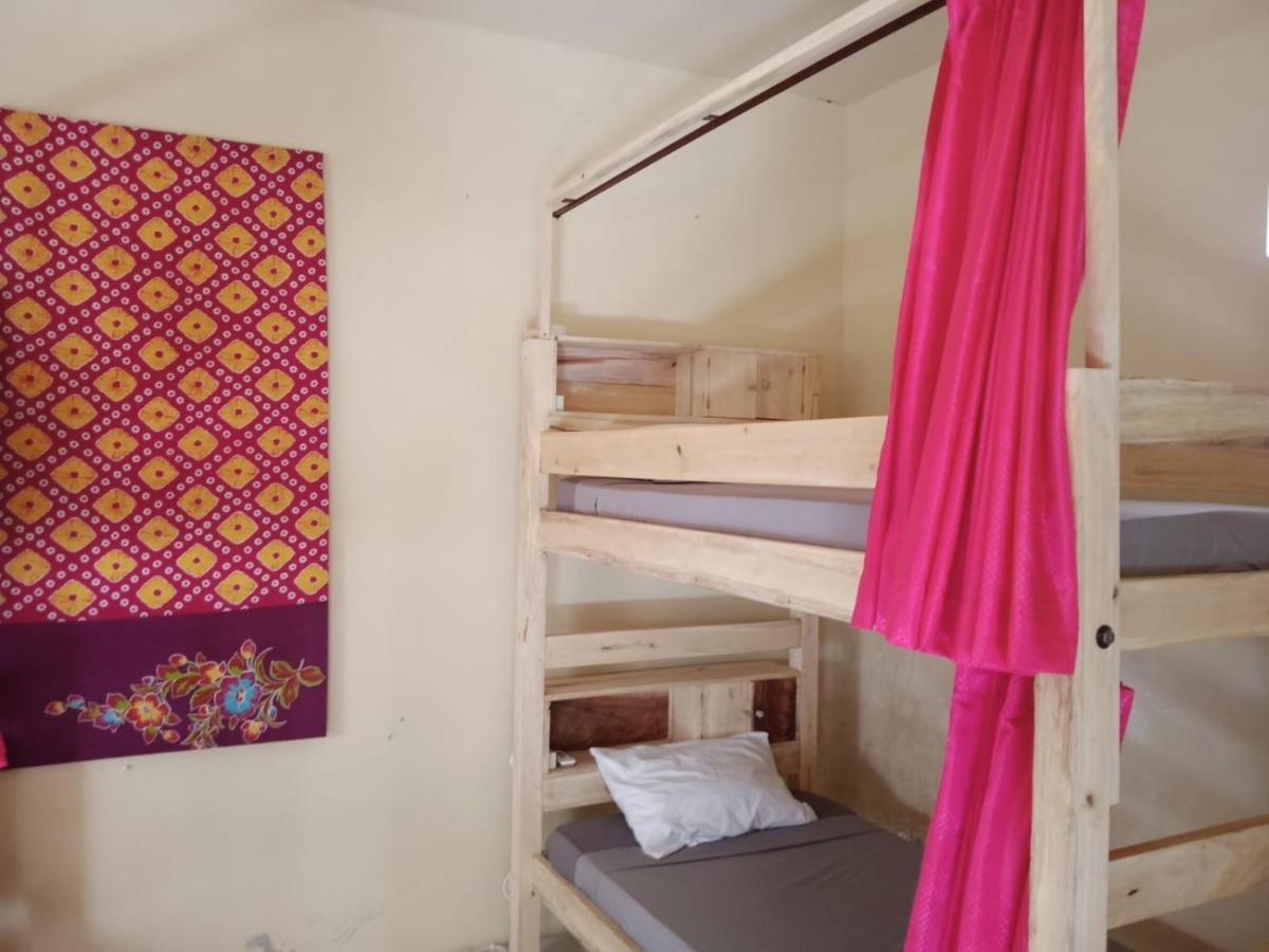 Barracuda Beach Hostel Amed Exterior foto