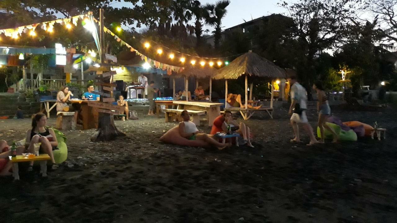 Barracuda Beach Hostel Amed Exterior foto